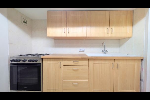 Studio Flat, Darenth Road, N16 - Photo 1