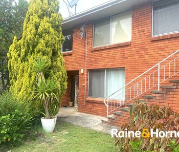 Downstairs Apartment In Top Location - Photo 4