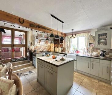 4 bedroom detached house to rent - Photo 6