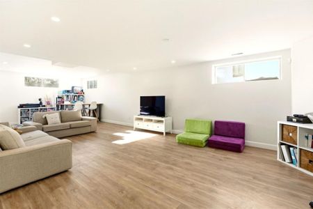 Maison à étages à louer - Brossard (Noms de rues (R)) - Photo 4