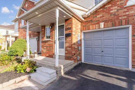 For Lease - 4398 Fairview Street, Burlington, Ontario - Photo 4