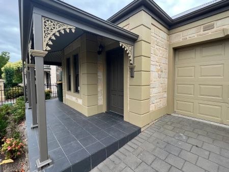 “Updated 3 Bedroom Home” - Photo 2