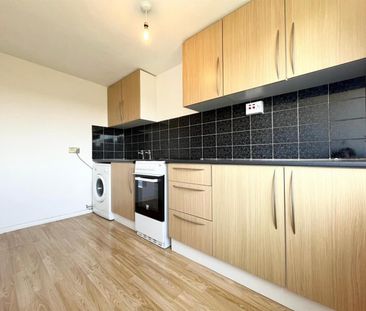 1 Bedroom Flat - Studio To Let - Photo 3