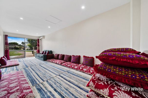 Modern and Spacious Duplex - Photo 1