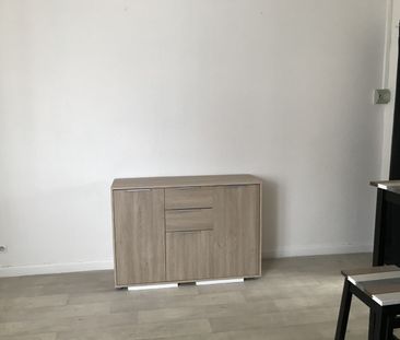 Location Appartement 2 pièces 29m² VALENCIENNES 59300 - Photo 2