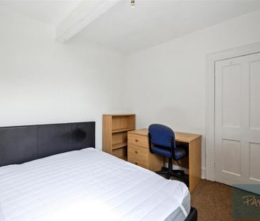 3 bedroom apartment to rent - Photo 5