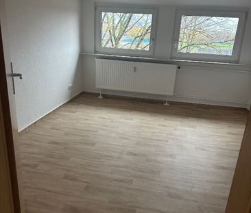Kleine gemütliche Dachgeschosswohnung im Tribseer! - Photo 1
