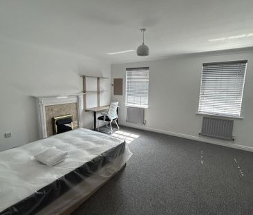 4 bedroom house to rent - Photo 2