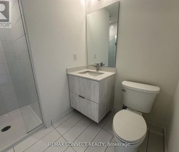 #1518 - 11 David Eyer Road – Richmond Hill, Ontario - Photo 5