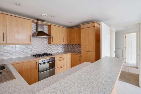 Brunel Crescent, Swindon, SN2 - Photo 5