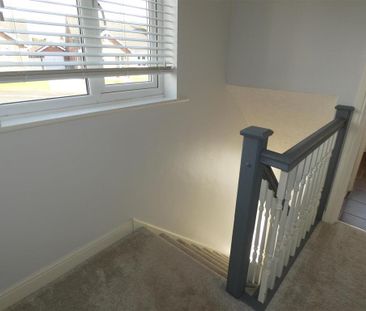 3 bedroom semi-detached house to rent - Photo 4