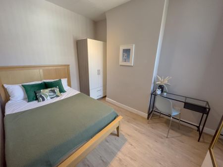 3 bedroom terraced house to rent - Photo 4