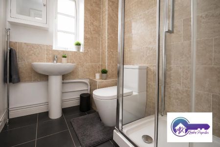 3 Bedroom Flat To Rent - Photo 4