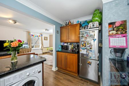 2 bedroom apartment to rent - Photo 3