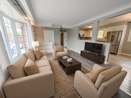 Bright and Comfortable 3-Bedroom Unit in Niagara Falls! - Photo 2