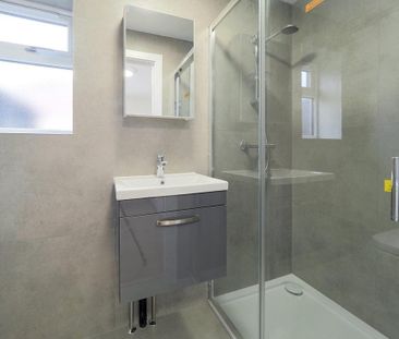 1 bedroom in a house share to rent - Photo 6