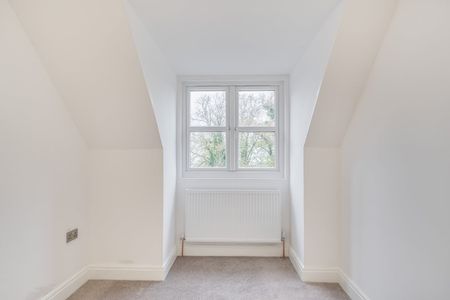 3 Bed Flat, West Hill, CR2 - Photo 4