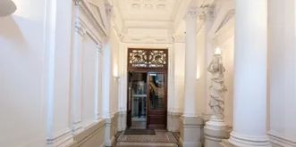 Repräsentative Wohnung beim Schwarzenbergplatz - Photo 3