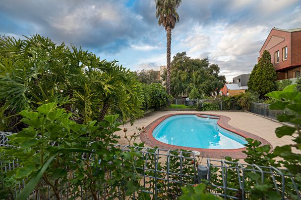 7/10 Royal Lane, Fitzroy VIC 3065 - Photo 1