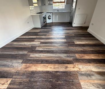 1 Bed Flat, Cooke Street, IG11 - Photo 4