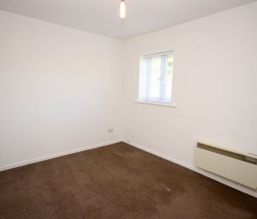 2 bed apartment to rent in Hazelmoor, Hebburn, NE31 - Photo 2
