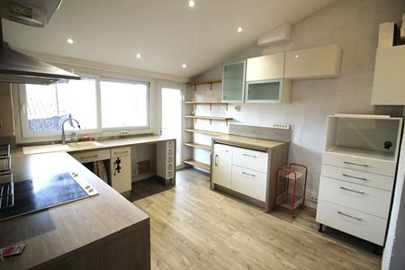 Location Appartement 3 pièces 78m² NIMES 30000 - Photo 3