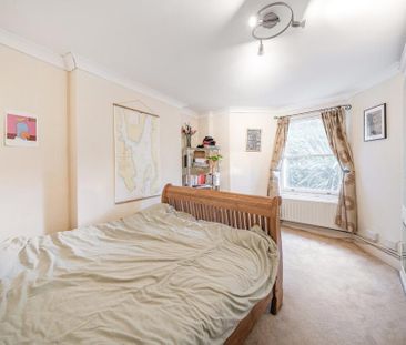 4 bedroom flat to rent - Photo 3