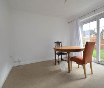 3 bedroom detached house to rent - Photo 2