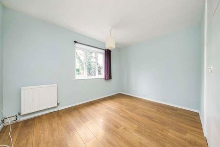 Hazeldene Gardens, Uxbridge, UB10 - Photo 5