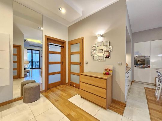 Apartament na Warszewie z windą,2 miejsca w garażu - Фото 1