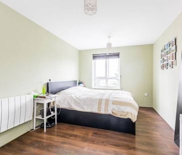 2 Bed Flat, Windmill Lane, E15 - Photo 2