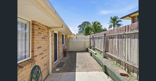 PERFECTLY PRESENTED VILLA! - Photo 1