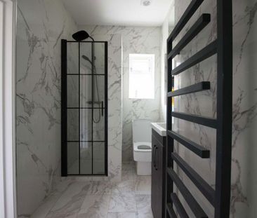 4 bedroom semi-detached house to rent - Photo 3