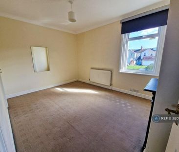 2 bedroom end of terrace house to rent - Photo 6