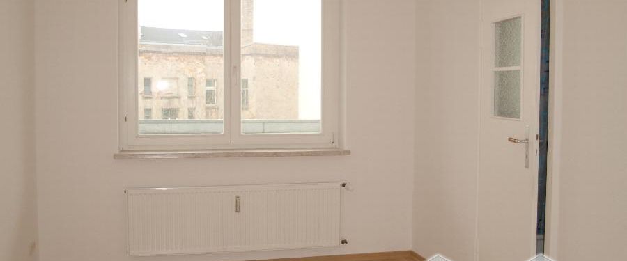 ** Zentrum-Südost - 2-Zimmer-Wohnung mit Loggia und Tageslichtbad ** - Foto 1