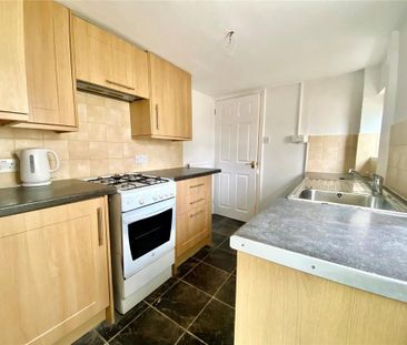 2 bedroom terraced house to rent - Photo 5