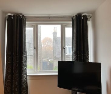 1 Bed Flat, Mount Street, AB25 - Photo 3