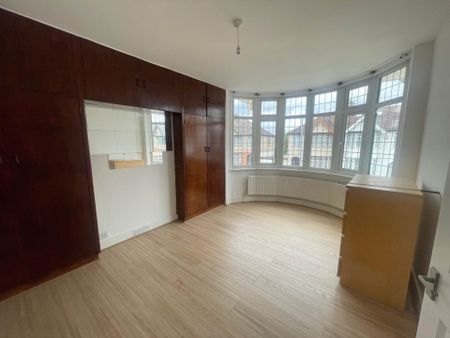 Guide Price £2,650 pcm - Available Now - Part Furnished - Photo 5