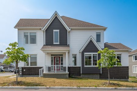 For Lease - 161 Rugosa Street, Barrhaven, Ontario - Photo 2