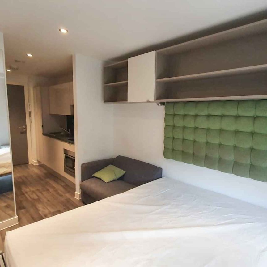 Standard Studio Penthouse Sixth Floor - Photo 1