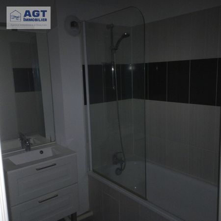 Location Appartement 1 pièce 27m² BEAUVAIS 60000 - Photo 5