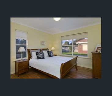 Modern Luxury 2 Bedroom Unit Available End Of Feb! - Photo 3