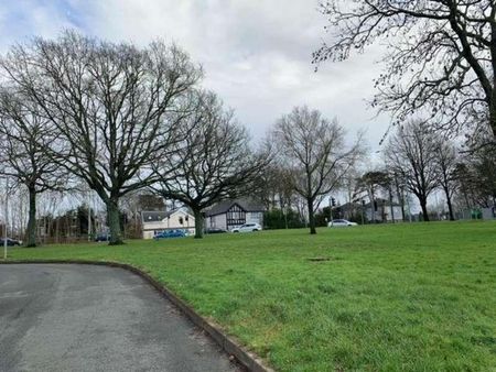 Axbridge Crescent, Llanrumney, Cardiff, CF3 - Photo 2