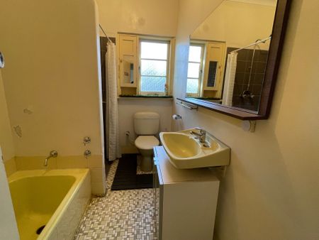 25 Tain Street, Applecross, WA 6153 - Photo 2