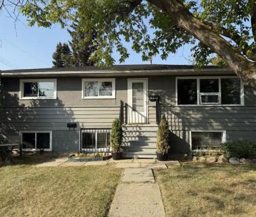 2 Beds + Den in Killarney | 9512 128 ave, Edmonton - Photo 1