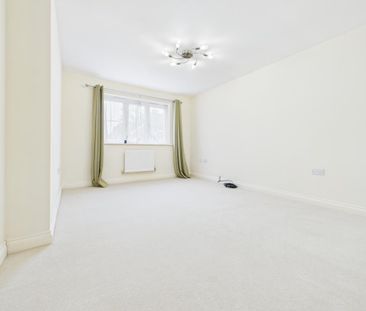 4 bedroom semi-detached house to rent - Photo 6