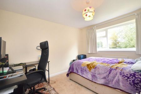 4 bedroom detached house to rent - Photo 4