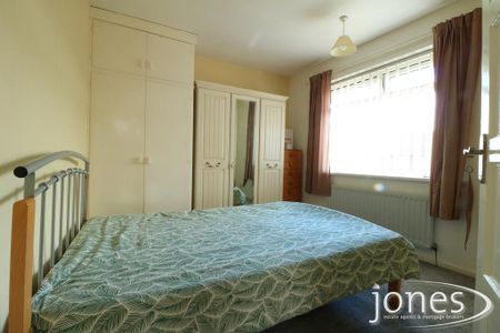 3 bedroom semi-detached house to rent - Photo 5