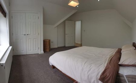 3 bedroom apartment to rent - Photo 4