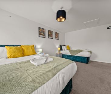 2 Bed Terraced House, Manor House Lane, BS14 - Photo 1